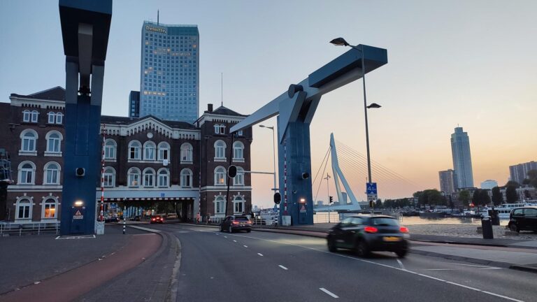 Binnenhavenbrug ChIJ m352szxEcRKxbFRJfacGw 1 768x432