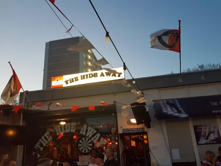 Caf the Hideaway ChIJq4qpplAyxEcRJ2XVGB QBlk 1 768x576
