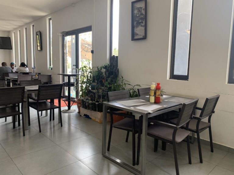 Carrefour Restaurant Bar ChIJfVrAiiwag44RgC9s0g8LTKY 1 768x576