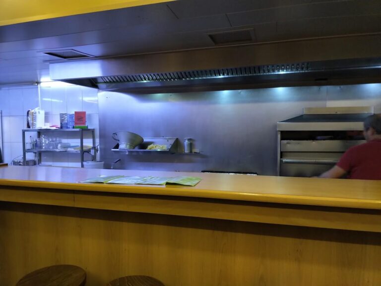 Grillroom Hawai ChIJC8UxR5 EyEcRM1mbJpnATy4 1 768x576