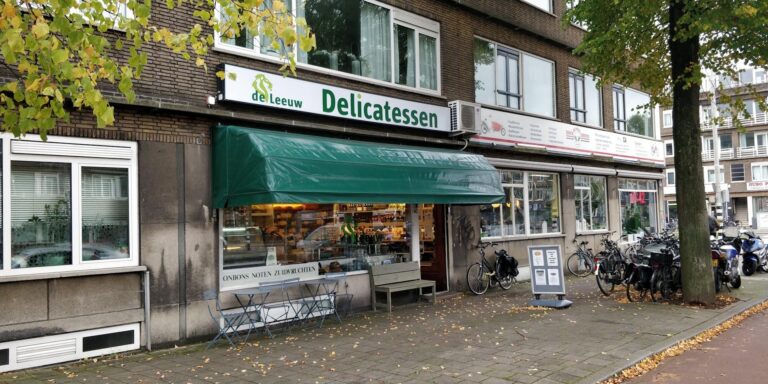 M de Leeuw Delicatessen ChIJHUvFzrY0xEcRKSU I 6qvQw 1 768x384