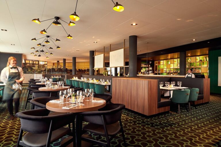 Restaurant Salt A2 ChIJKYGu LzzxkcRoTKgVqd36 w 1 768x512