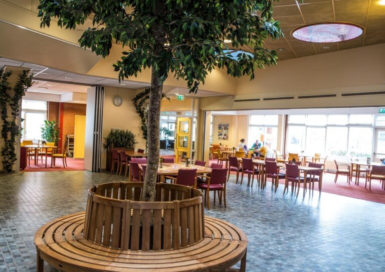 Restaurant Smeetsland ChIJXezvRmkyxEcRb6KrEoSXpHI 1 768x542