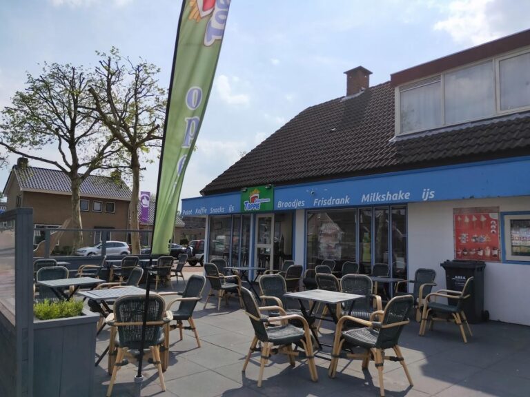 Snackbar Toppie ChIJi6BacjgbyEcR7Bu4LSWJ5Rc 1 768x576